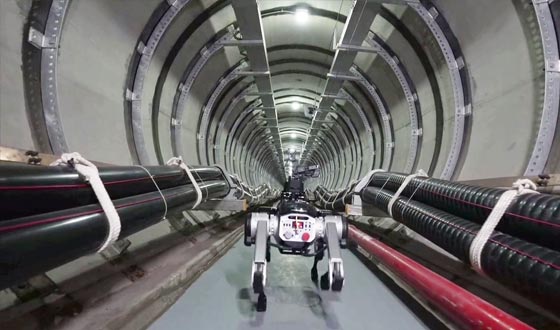 国内首个500kV地下电缆隧道代人巡检